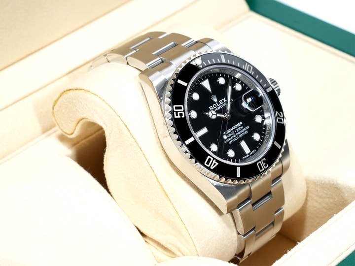 ロレックス サブマリーナー デイト Ref.116610LN ステンレススチール ブラック文字盤 中古 d3kk43zm