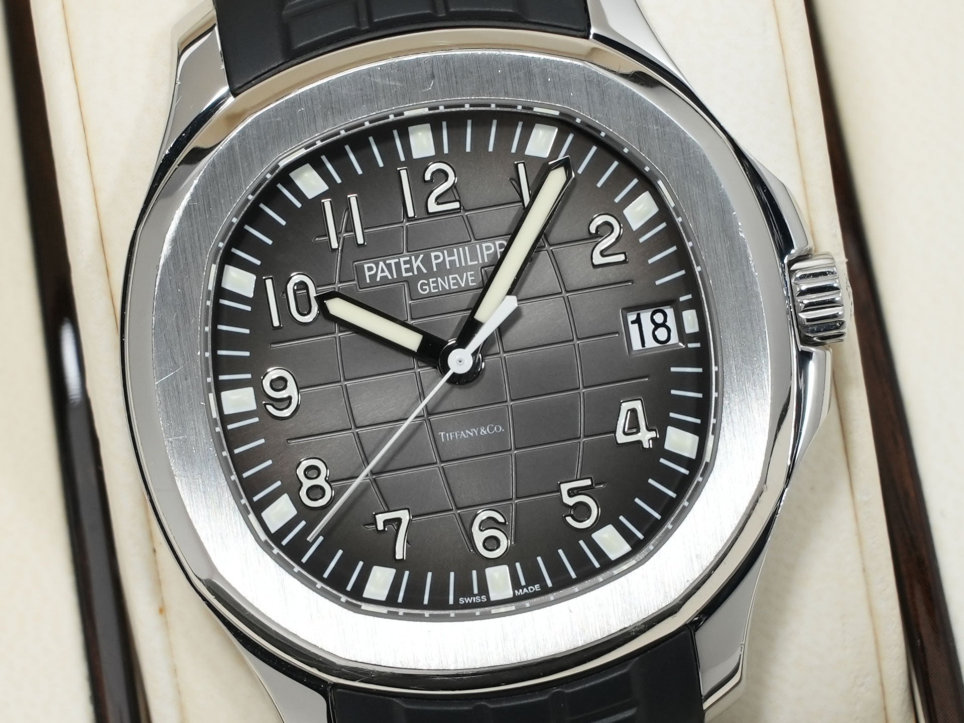 パテックフィリップ アクアノート TIFFANY＆CO. Ref.5167A-001 ステンレススチール ブラック文字盤 中古 m4j64sq3