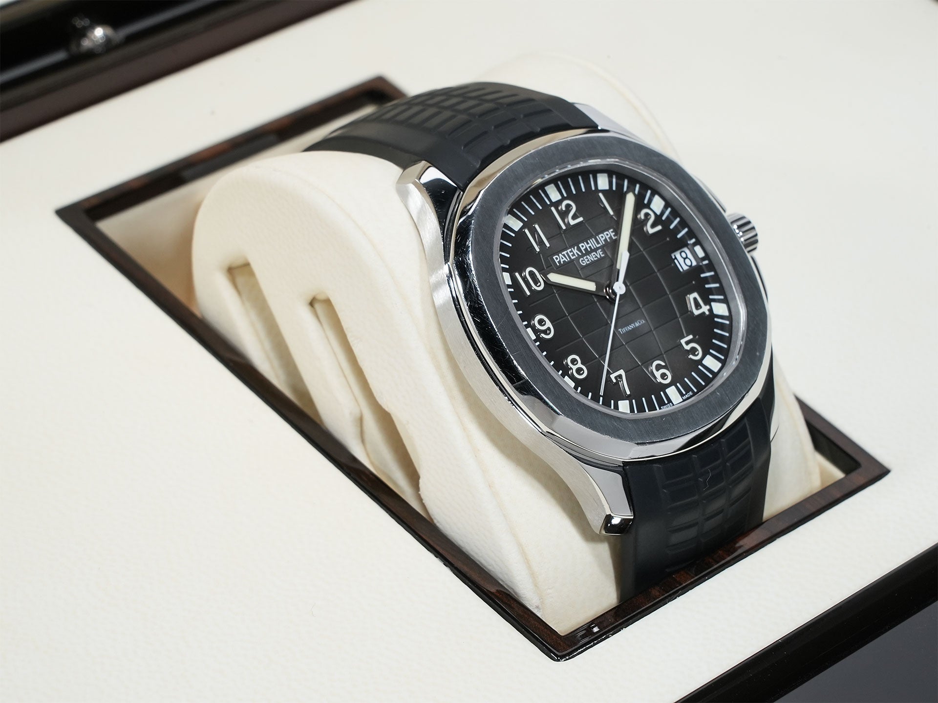 Patek Philippe Aquanaut TIFFANY & CO. Ref. 5167A-001 Stainless Steel Black Dial Pre-owned m4j64sq3