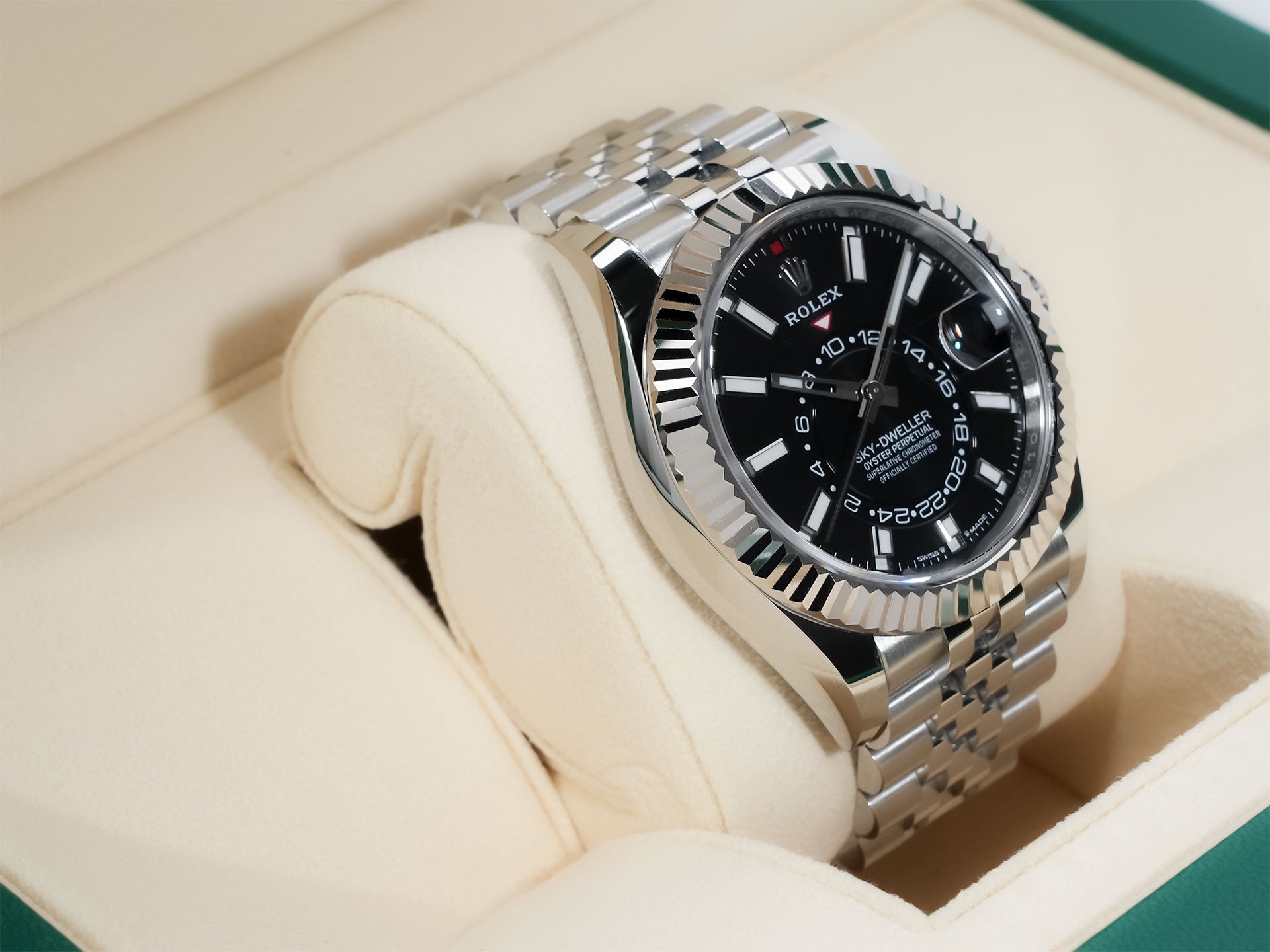 ロレックス スカイドゥエラー Ref.336934 ステンレススチール/ホワイトゴールド ブラック文字盤 ジュビリーブレスレット 中古 isuruare