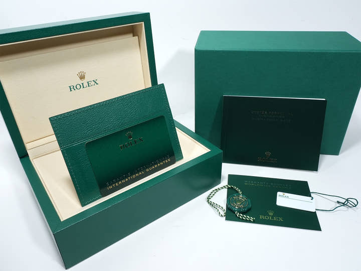 ロレックス サブマリーナー デイト Ref.126610LV ステンレススチール ブラック文字盤 未使用 3rzihepa