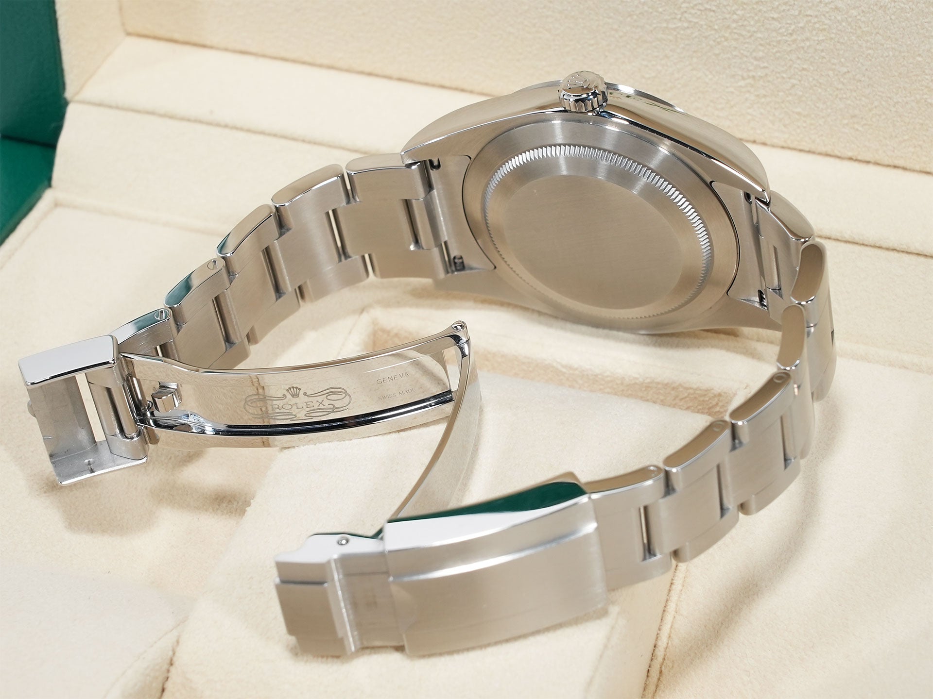 Rolex Explorer I Ref. 214270 Stainless Steel Black Dial Oyster Bracelet Excellent Condition vforwocb