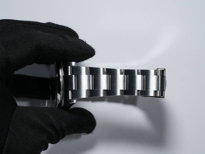 Rolex Explorer I Ref. 214270 Stainless Steel Black Dial Oyster Bracelet Excellent Condition vforwocb