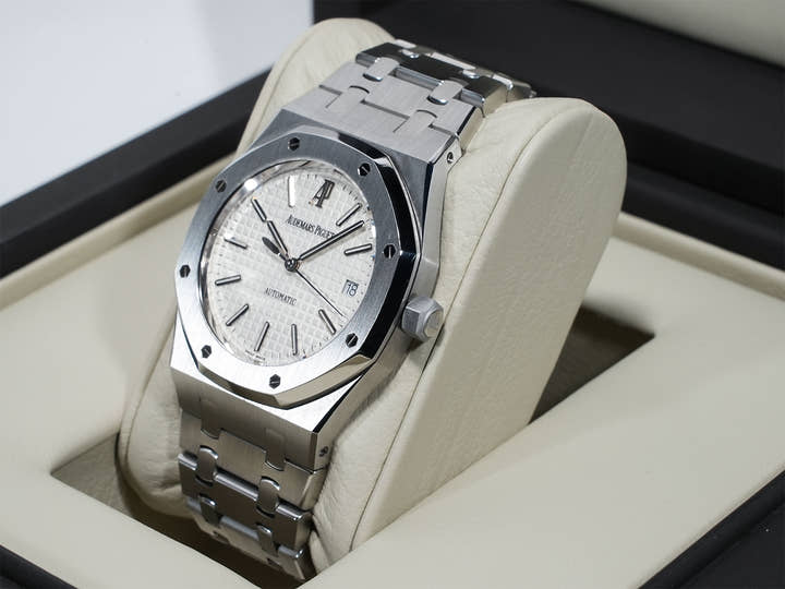 オーデマピゲ ロイヤルオーク Ref.15300ST.OO.1220ST.01 ステンレススチール シルバー文字盤 美品 cpn4jdcs