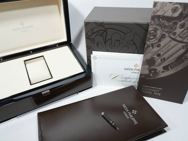 Patek Philippe Aquanaut Ref. 5164G-001 White Gold Blue-Gray Opaline Dial Unused dsn592g4