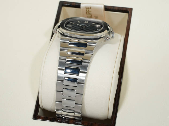 パテックフィリップ ノーチラス Ref.5800/1A-001 ステンレススチール ブルー文字盤 中古 qgqii2ox