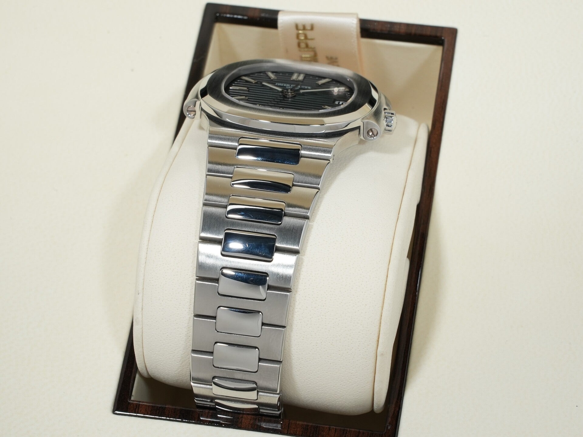 パテックフィリップ ノーチラス Ref.5800/1A-001 ステンレススチール ブルー文字盤 中古 qgqii2ox