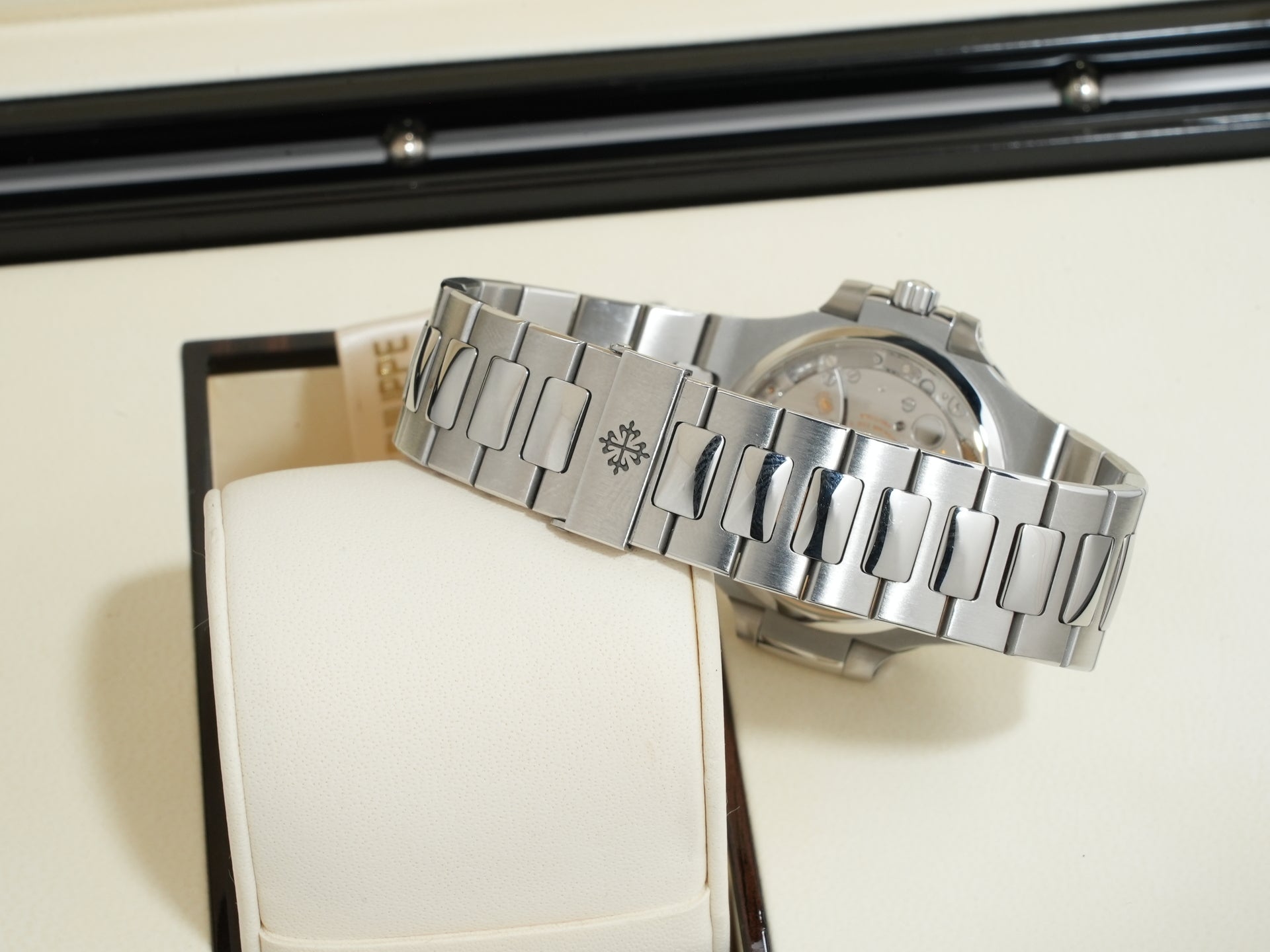 パテックフィリップ ノーチラス Ref.5800/1A-001 ステンレススチール ブルー文字盤 中古 qgqii2ox