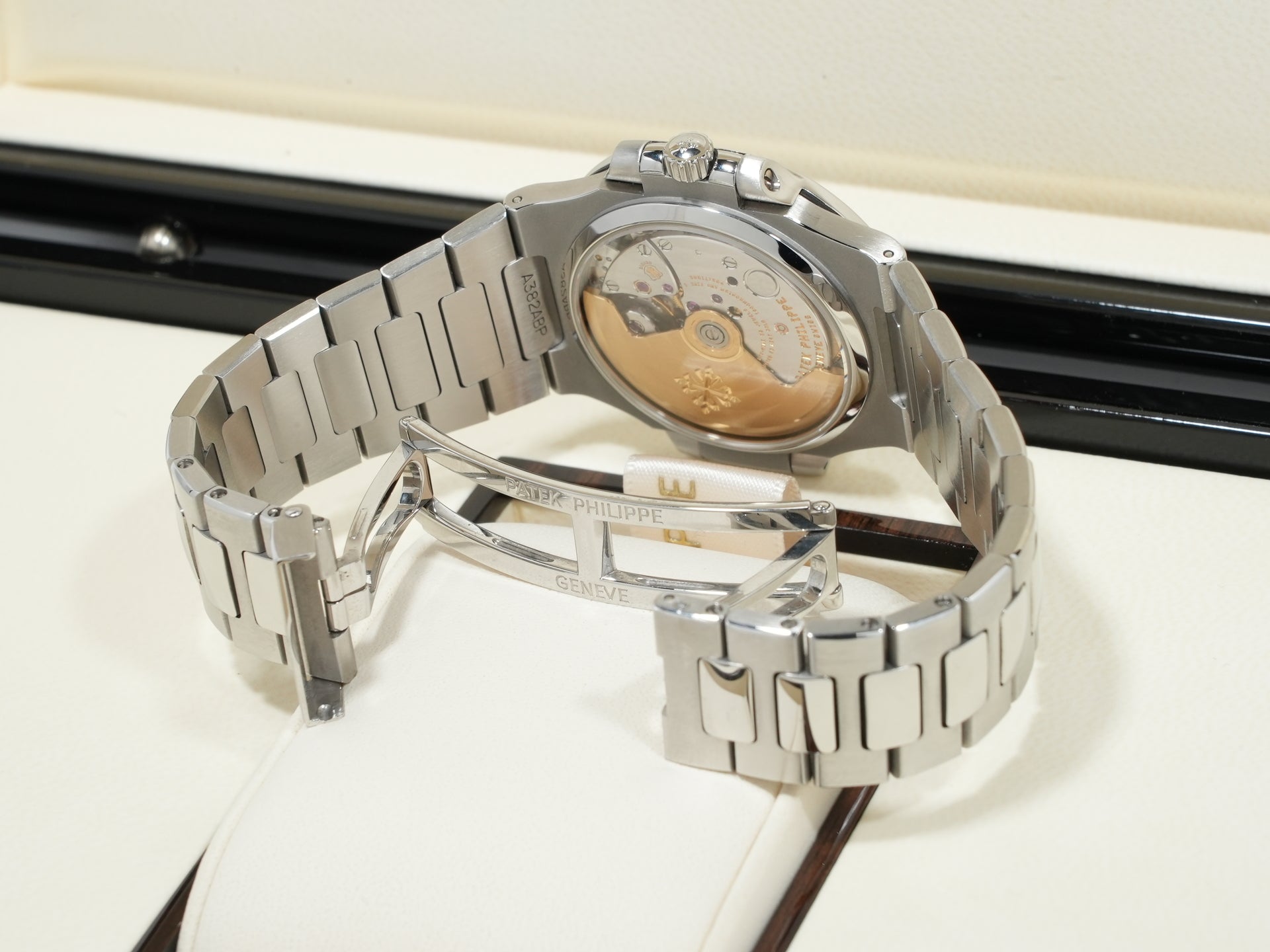 パテックフィリップ ノーチラス Ref.5800/1A-001 ステンレススチール ブルー文字盤 中古 qgqii2ox