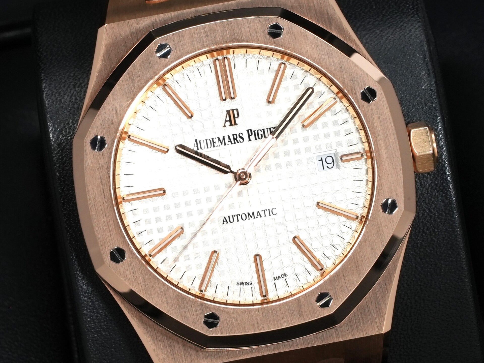 オーデマピゲ ロイヤルオーク Ref.15400OR.OO.1220OR.02 ピンクゴールド シルバー文字盤 美品 p8oakepe