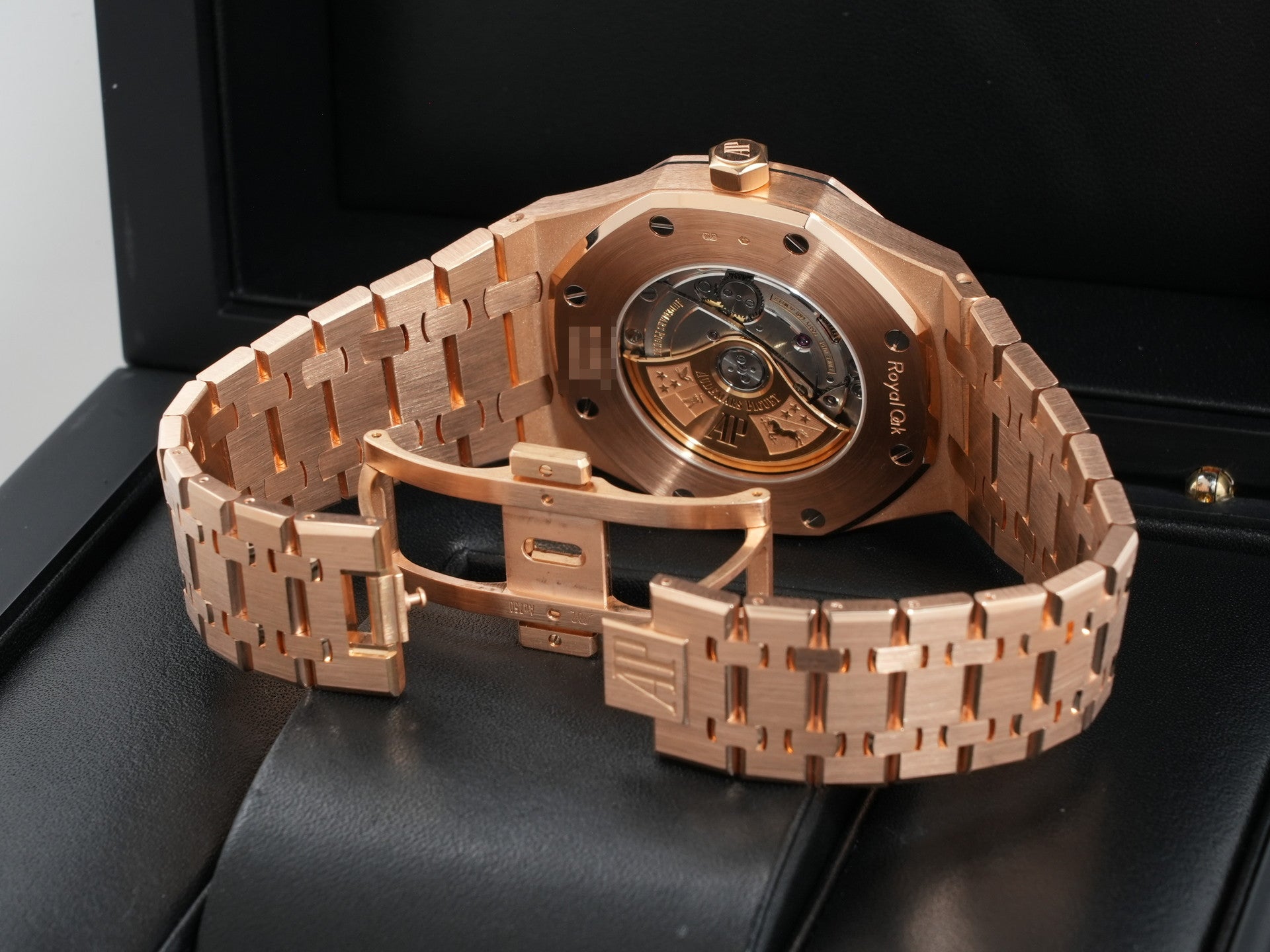 Audemars Piguet Royal Oak Ref. 15400OR.OO.1220OR.02 Pink Gold Silver Dial Excellent Condition p8oakepe
