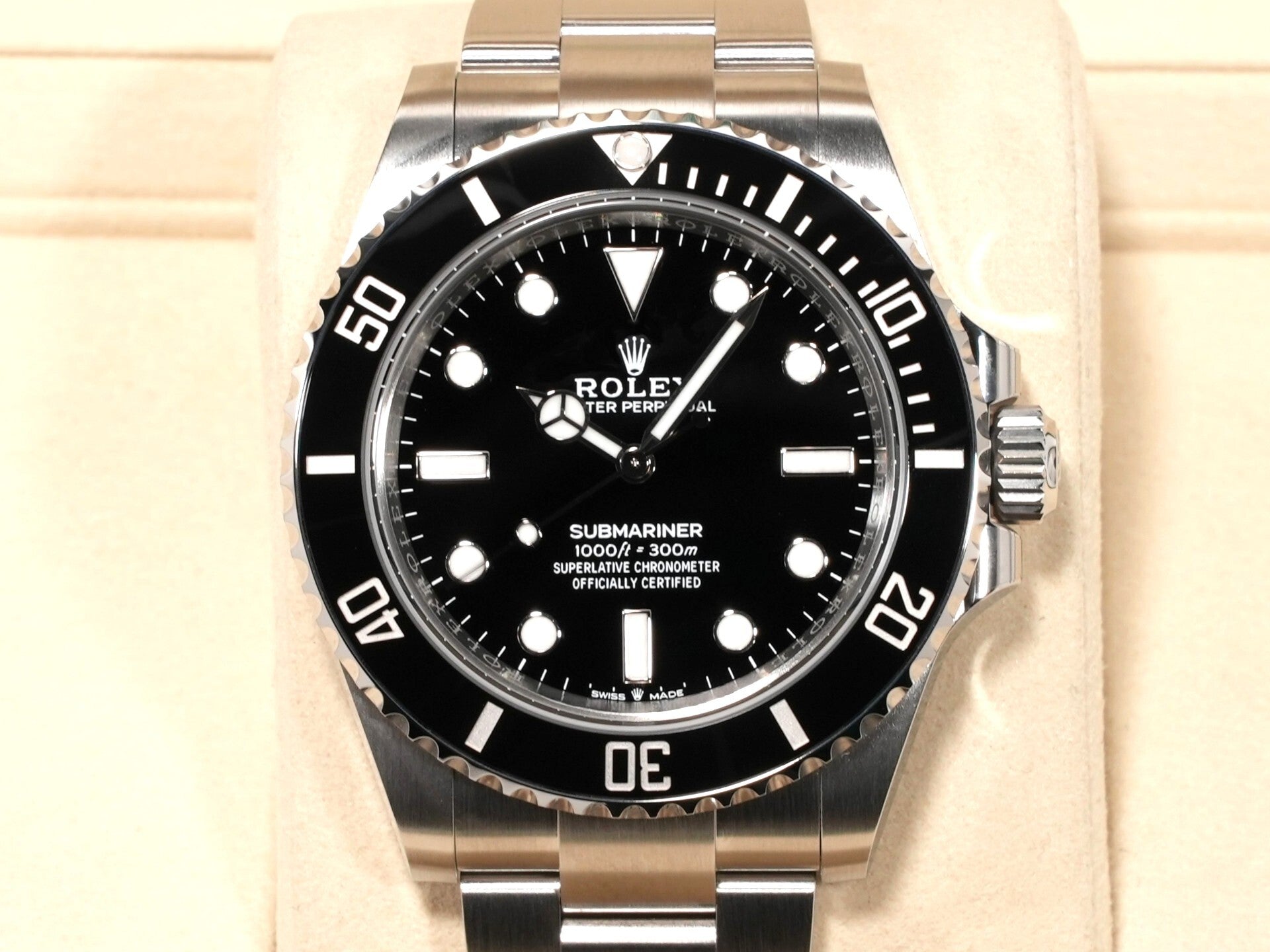 Rolex Submariner No Date Ref. 124060 Stainless Steel Black Dial Unused jqkc2jj9