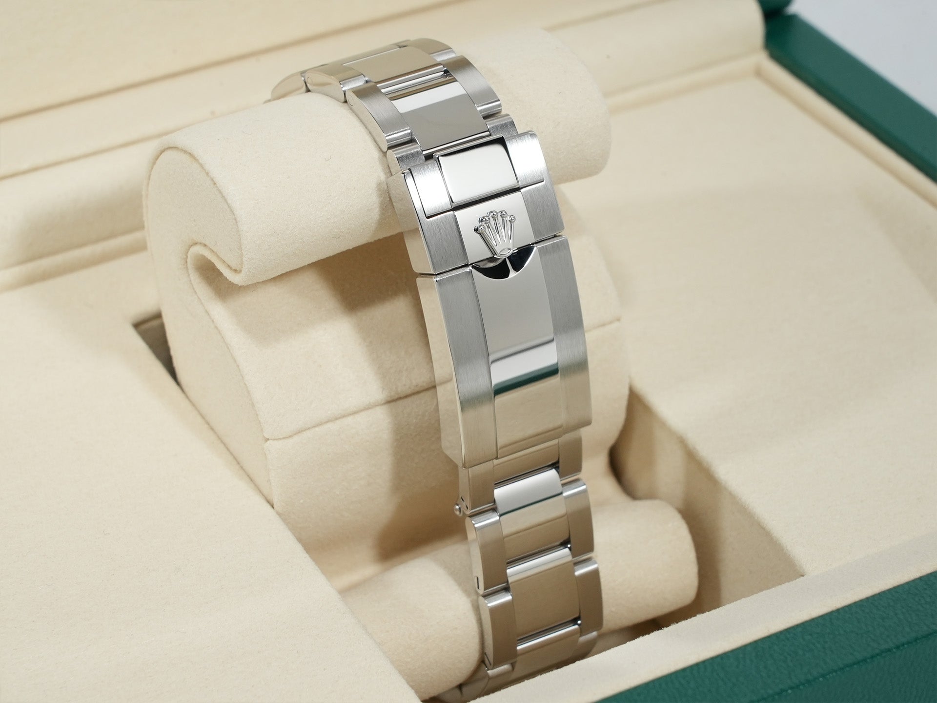 Rolex GMT-Master II Ref. 126720VTNR Stainless Steel Black Dial Oyster Bracelet Unused isbbigxm