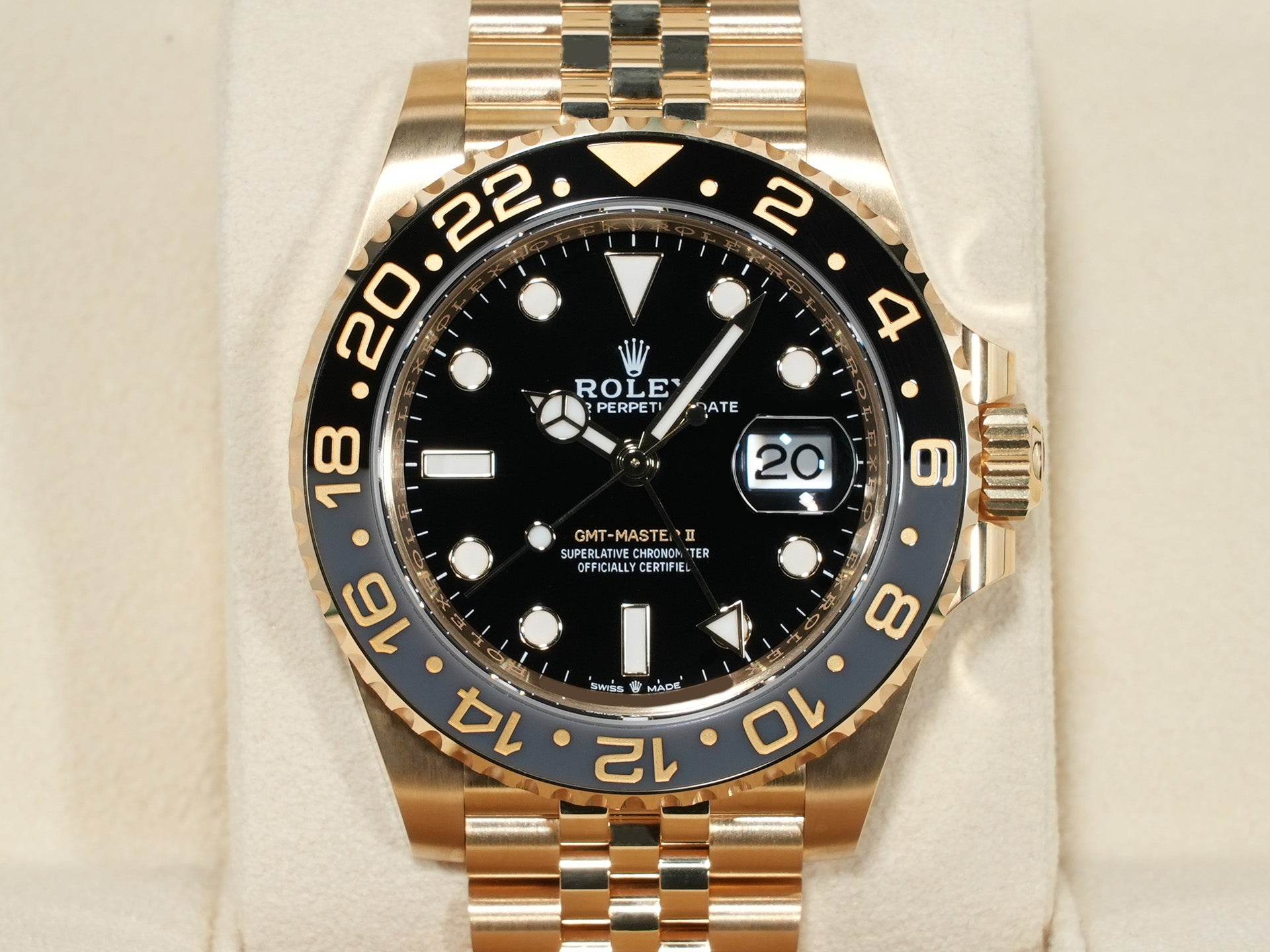 Rolex GMT-Master II Ref. 126718GRNR Yellow Gold with Black Dial and Jubilee Bracelet, Excellent Condition grwmzih7
