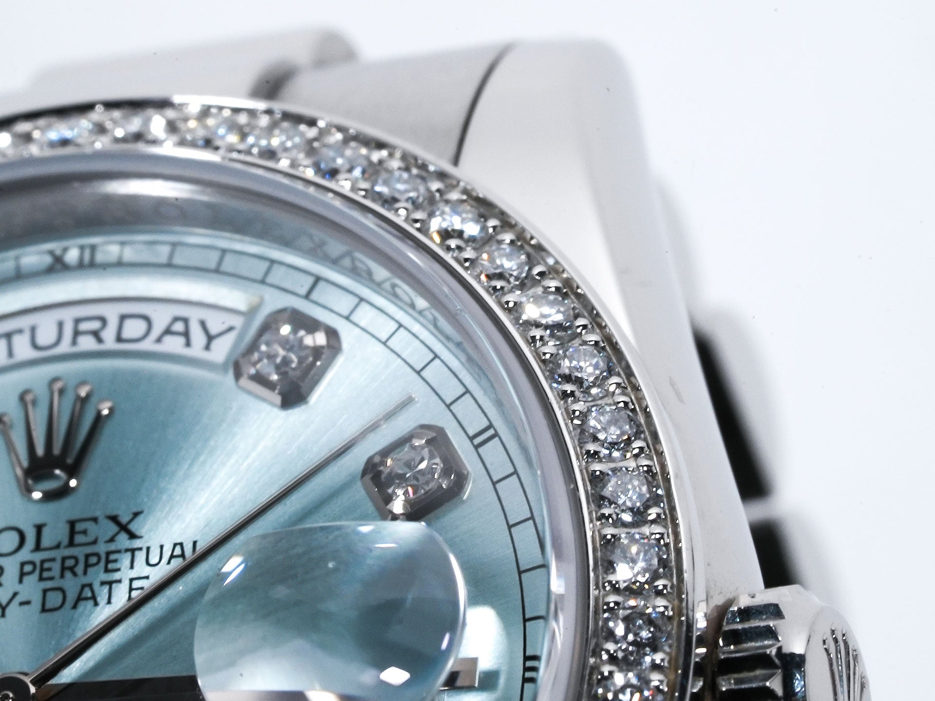 Pre-owned Rolex Day-Date Ref. 118346A Platinum Ice Blue with 10 Diamond Dial (jn7cajvj)