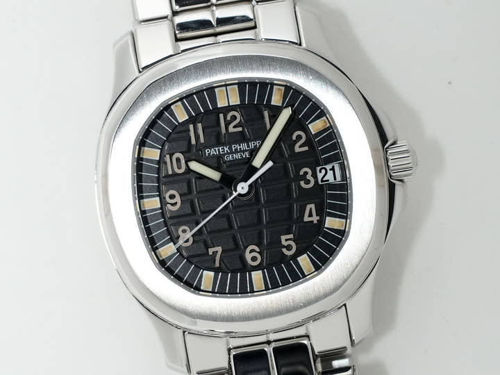 パテックフィリップ アクアノート ミディアム Ref.5066/1A-001 ステンレススチール ブラック文字盤 中古 7d5b3msp