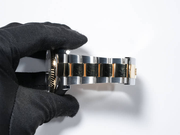 ロレックス スカイドゥエラー Ref.326933 ステンレススチール/イエローゴールド ホワイト文字盤 オイスターブレスレット 美中古 twq4tz3m