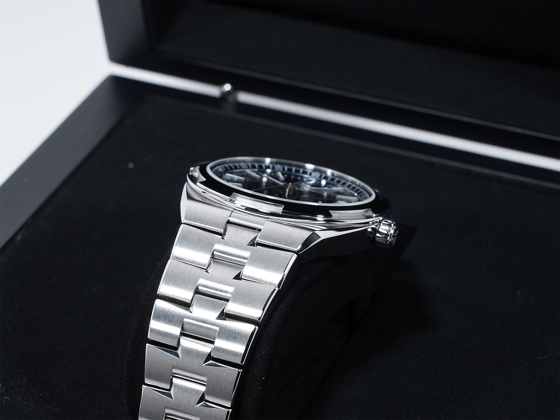 ヴァシュロンコンスタンタン オーヴァーシーズ オートマティック Ref.4520V/210A-B128 ステンレススチール ブルー文字盤 美品 3a6tk4ge