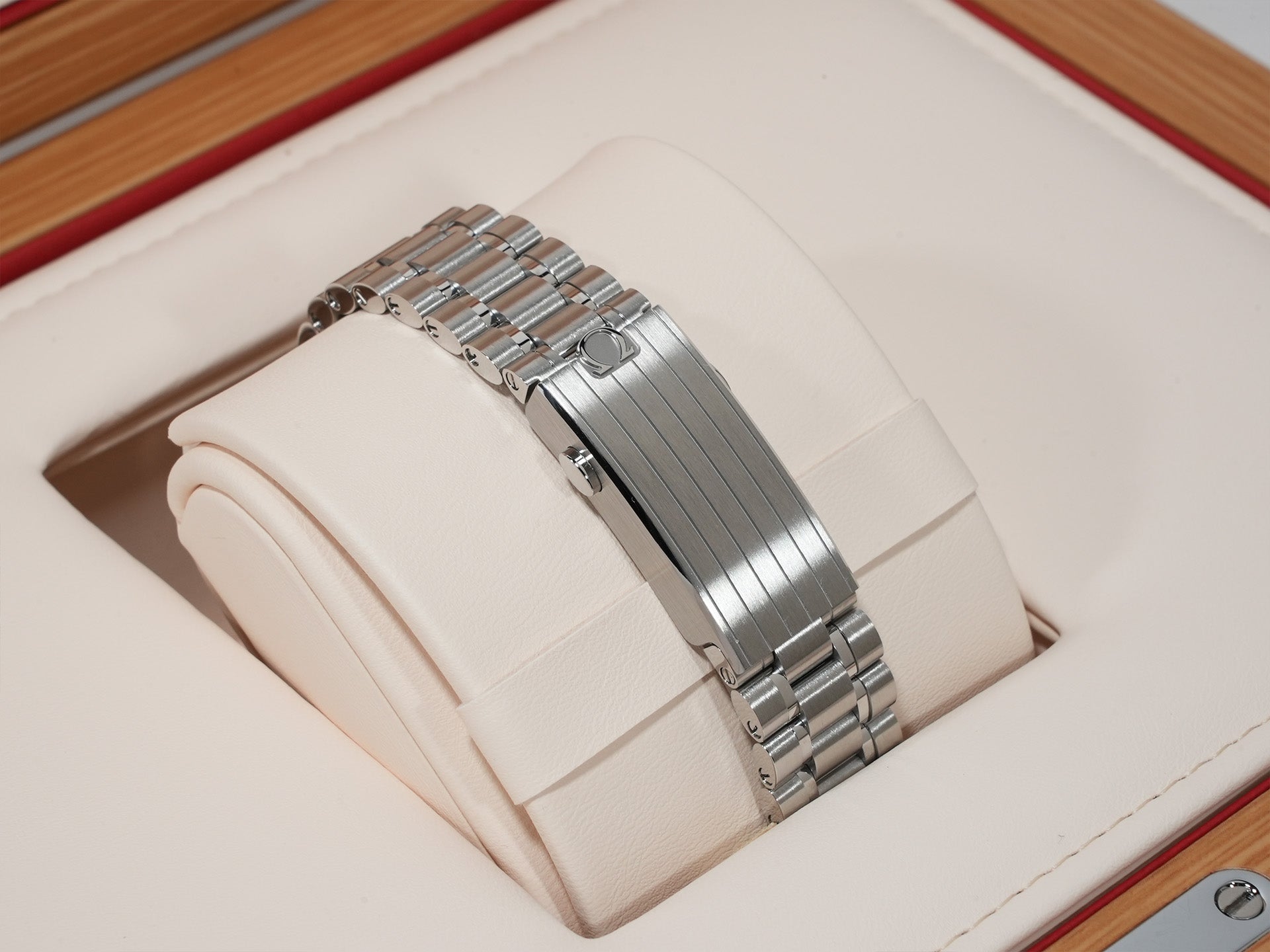 オメガ スピードマスター ムーンフェイズ コーアクシャル マスタークロノメーター メテオライト Ref.304.30.43.52.06.001 ステンレススチール メテオライト文字盤 未使用 8zithvbr