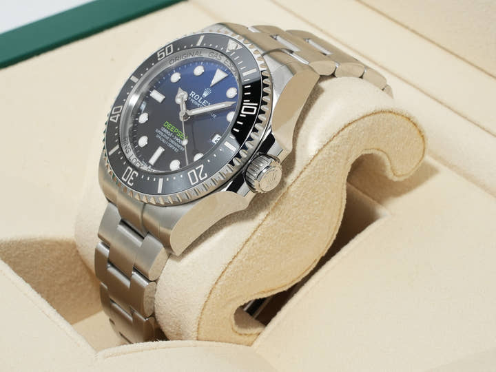 ロレックス シードゥエラー ディープシー Ref.136660 ステンレススチール D-BLUE文字盤 未使用 gmsf3nbn