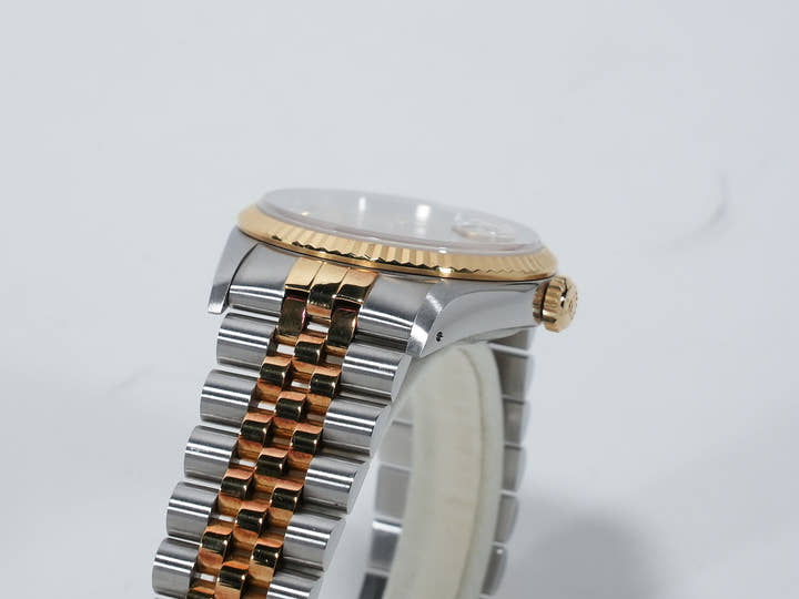 ロレックス デイトジャスト36 TIFFANY Wネーム Ref.16233 ステンレススチール/イエローゴールド シャンパン文字盤 中古 4nn7yapc