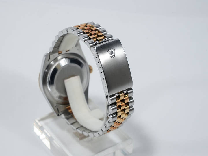 ロレックス デイトジャスト36 TIFFANY Wネーム Ref.16233 ステンレススチール/イエローゴールド シャンパン文字盤 中古 4nn7yapc