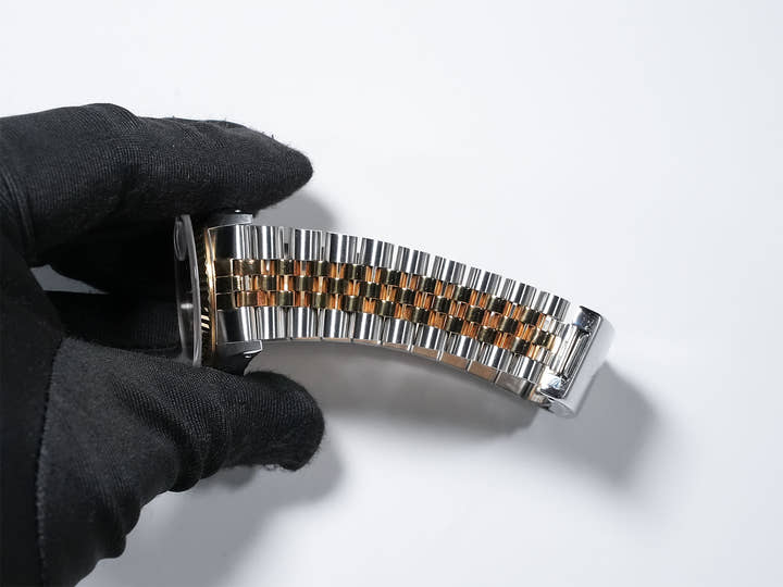 ロレックス デイトジャスト36 TIFFANY Wネーム Ref.16233 ステンレススチール/イエローゴールド シャンパン文字盤 中古 4nn7yapc