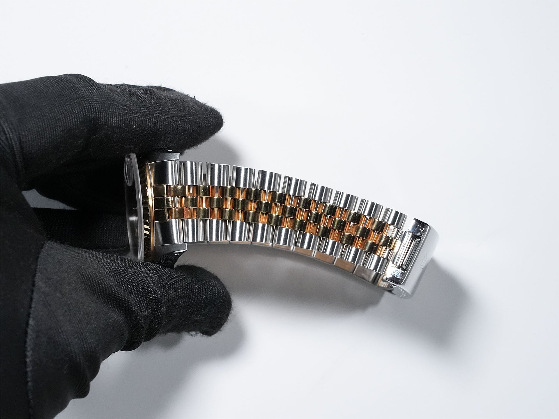 ロレックス デイトジャスト36 TIFFANY Wネーム Ref.16233 ステンレススチール/イエローゴールド シャンパン文字盤 中古 4nn7yapc