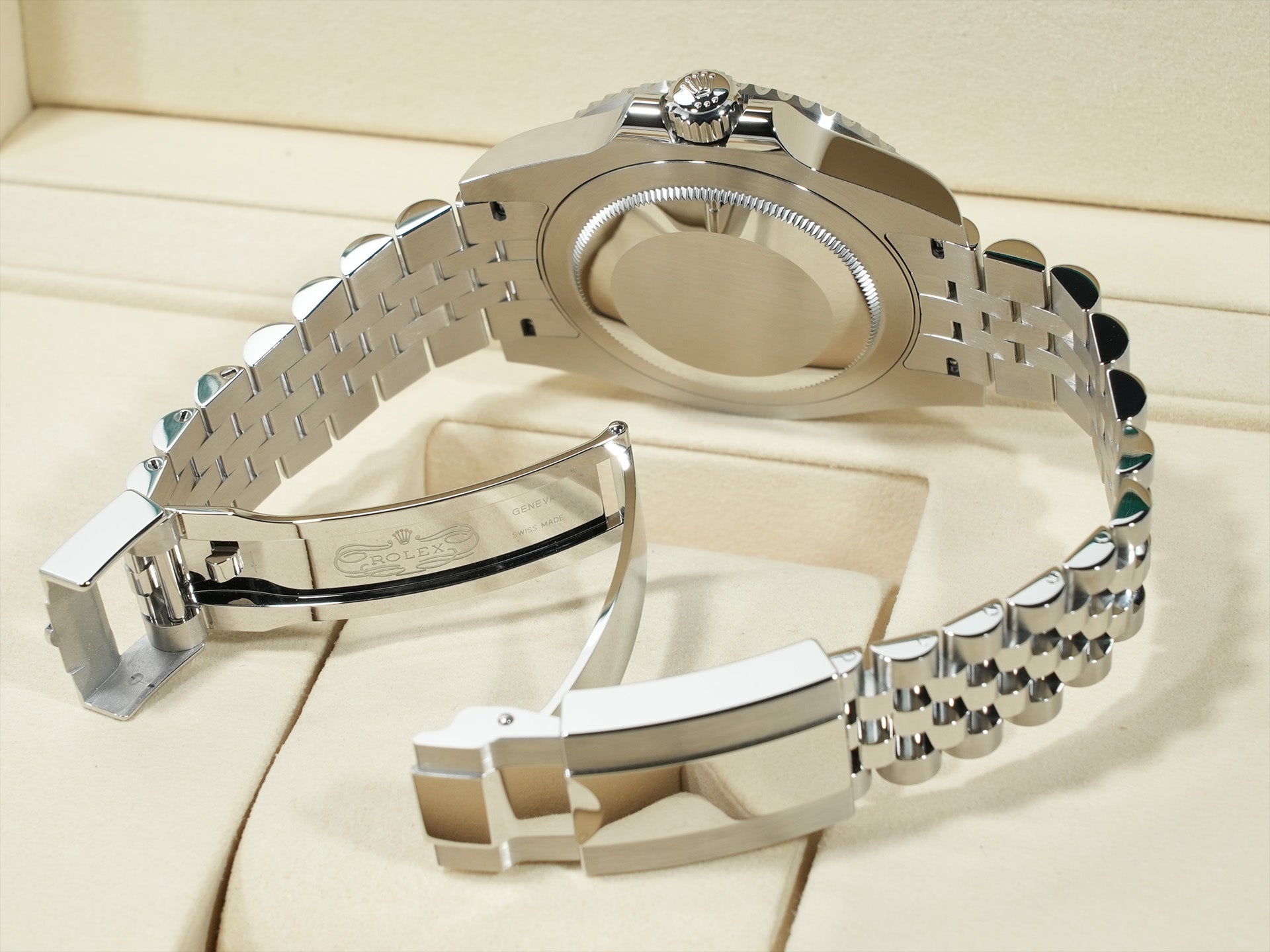 ロレックス GMTマスターII Ref.126710GRNR ステンレススチール ブラック文字盤 ジュビリーブレスレット 未使用 wdeymnjq