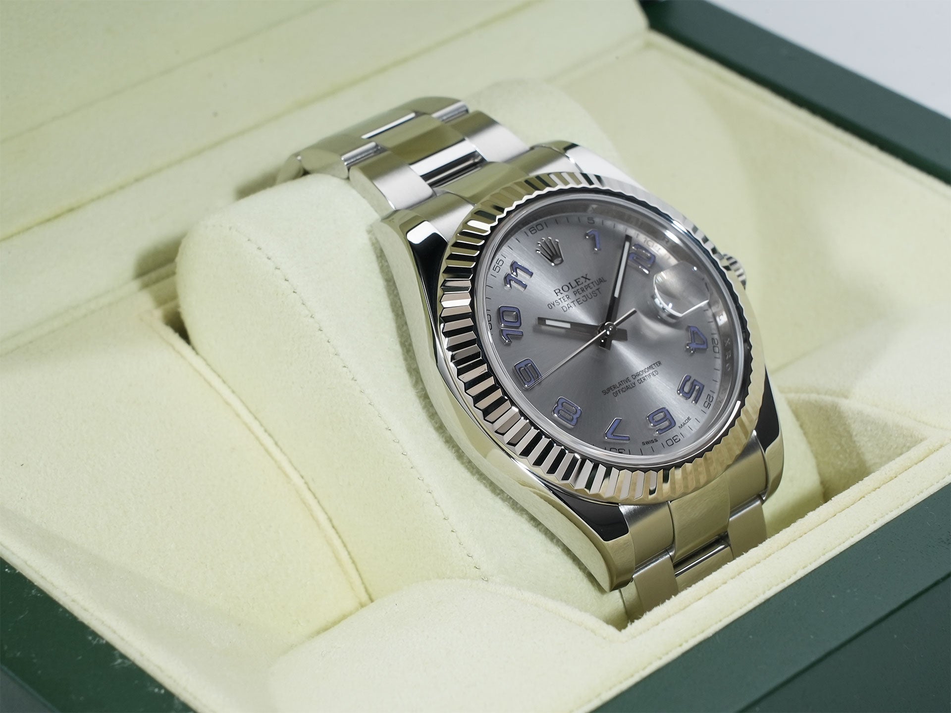 ロレックス デイトジャストII Ref.116334 ステンレススチール/ホワイトゴールド シルバーブルーアラビア文字盤 オイスターブレスレット 美品 3bwmq49b