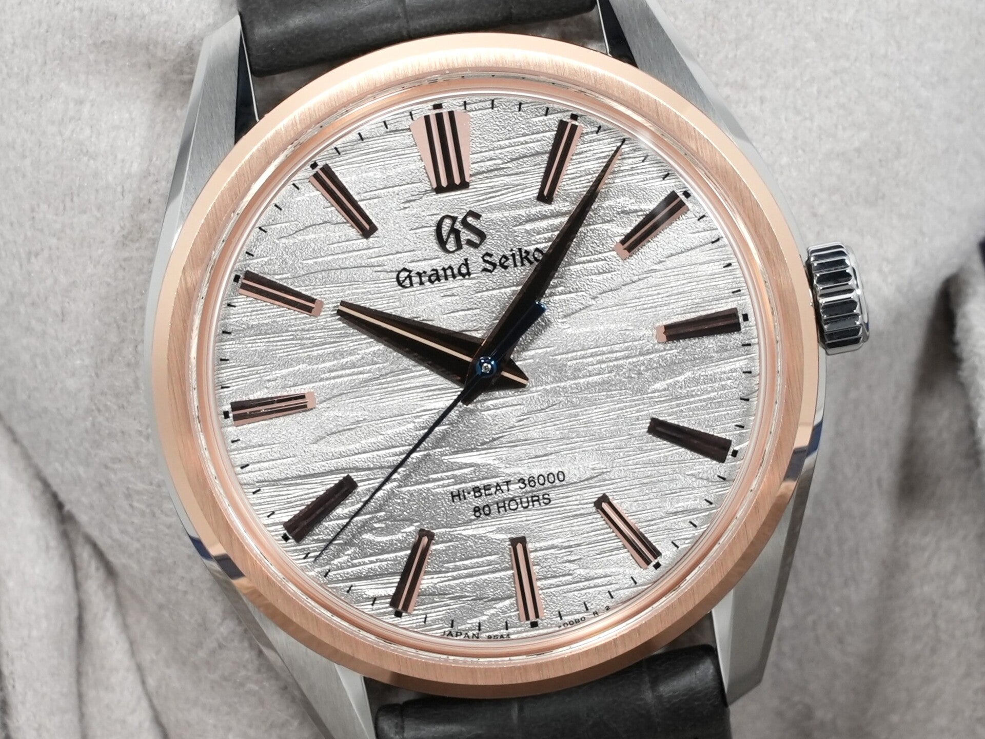 グランドセイコー エボリューション9 Ref.SLGW008 ステンレススチールx18Kピンクゴールド シルバー文字盤 未使用 666dxm86
