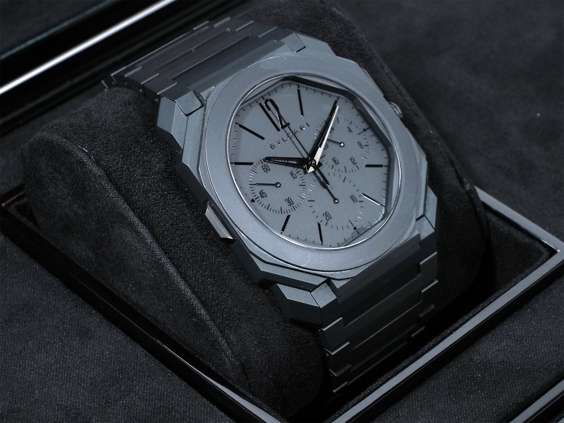 Bvlgari Octo Finissimo Chronograph GMT Ref. 103278 Ceramic Black Dial Excellent Condition b6s6g45z