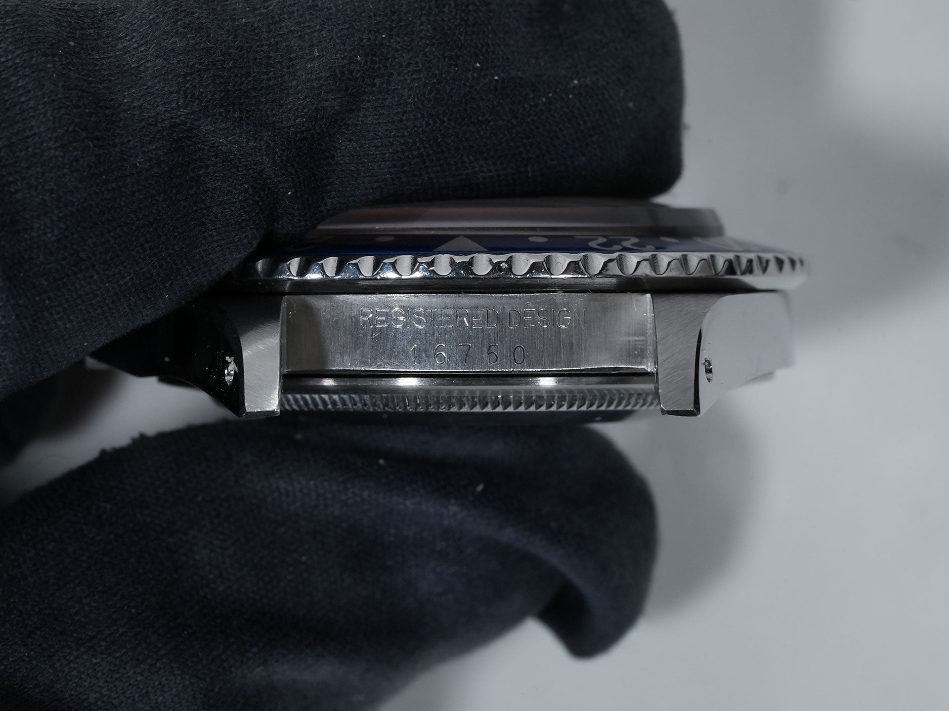 ロレックス GMTマスター Ref.16750 ステンレススチール ブラック文字盤 オイスターブレスレット 中古 vcvpo68r