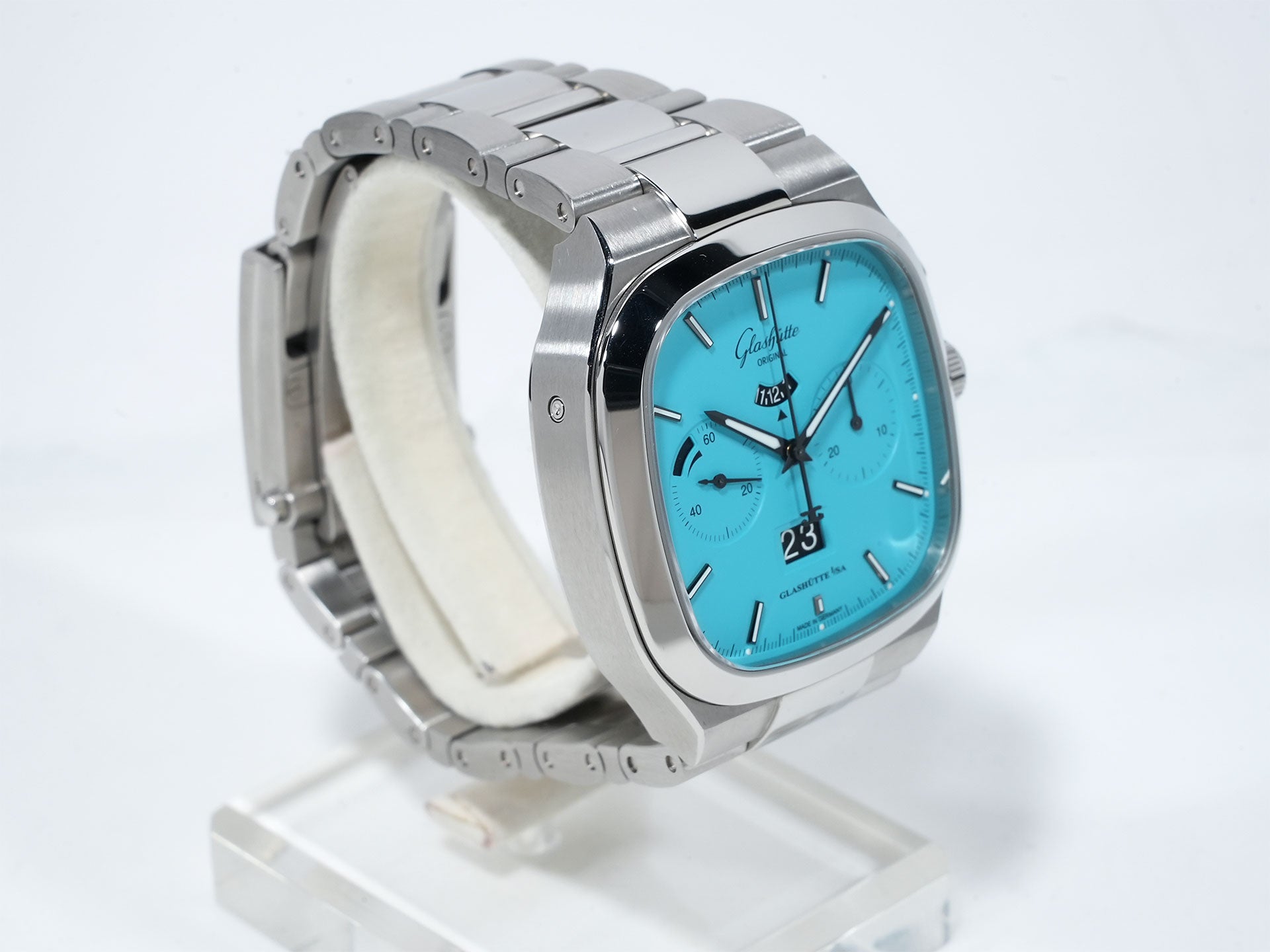 グラスヒュッテオリジナル セブンティーズ・クロノグラフ・パノラマデイト リミテッド・エディション Ref.1-37-02-10-02-63 ステンレススチール ディスコブルー文字盤 美品 rirppcki