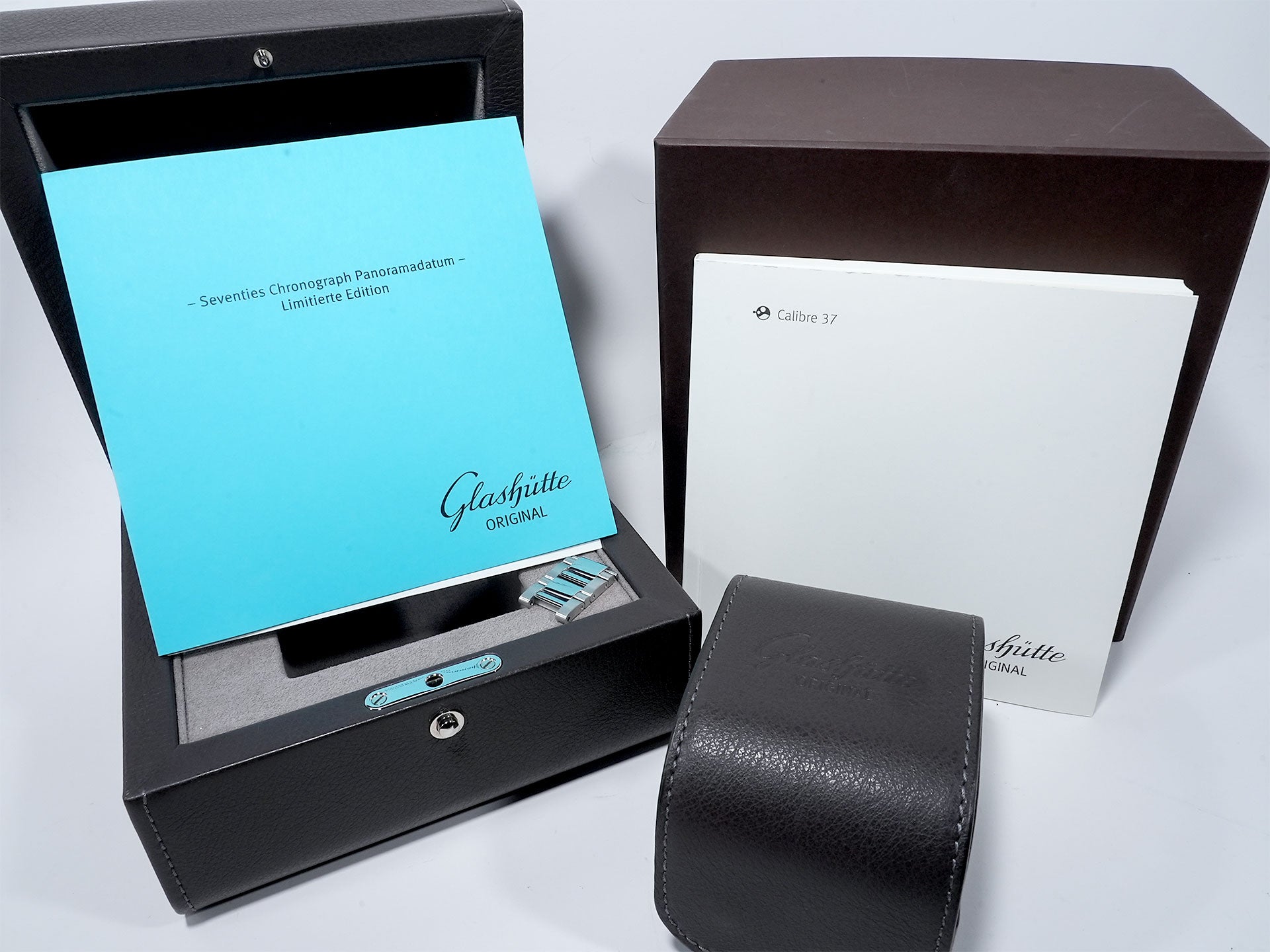 グラスヒュッテオリジナル セブンティーズ・クロノグラフ・パノラマデイト リミテッド・エディション Ref.1-37-02-10-02-63 ステンレススチール ディスコブルー文字盤 美品 rirppcki
