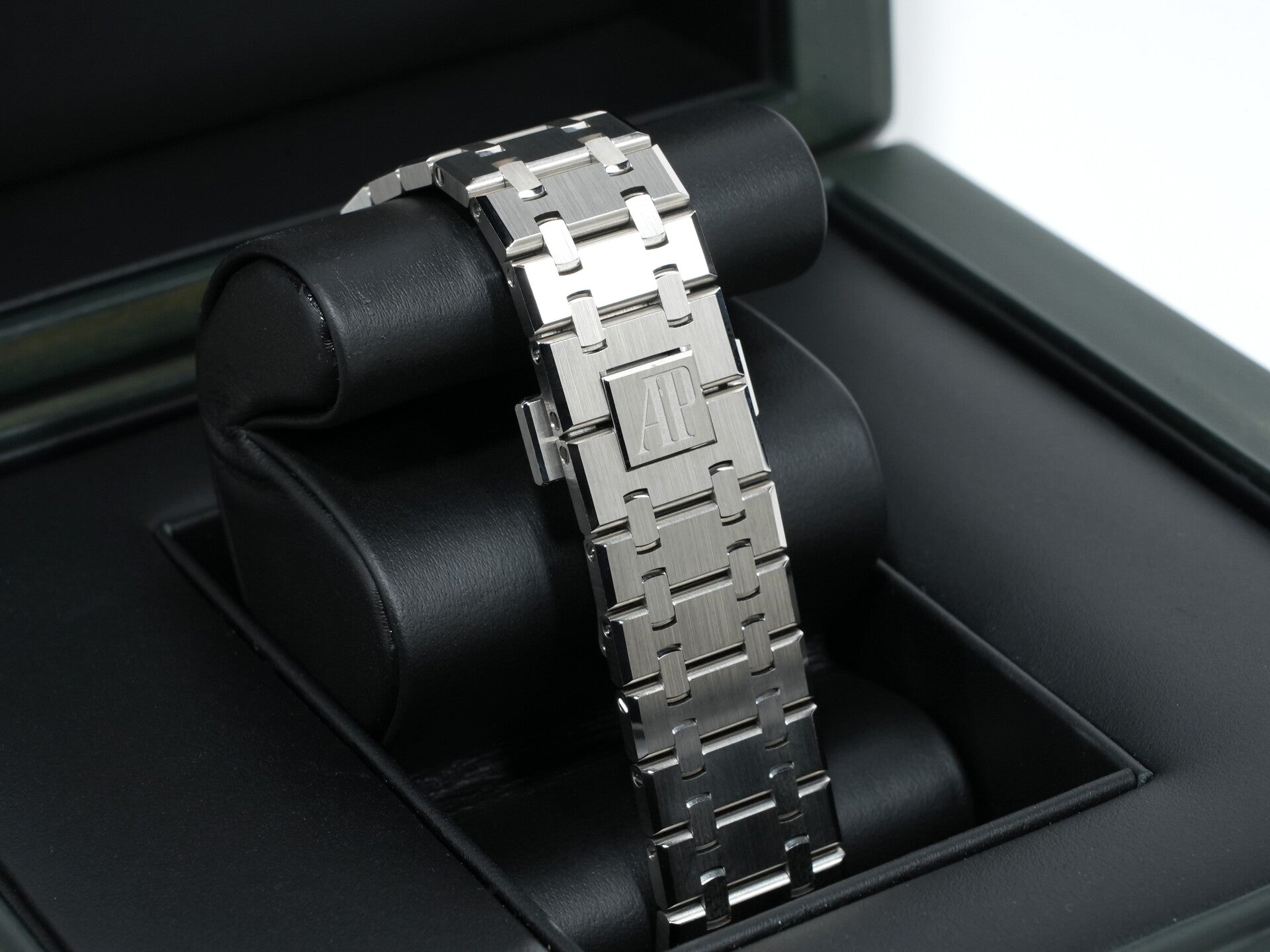 オーデマピゲ ロイヤルオーク 50周年記念 Ref.15510ST.OO.1320ST.03 ステンレススチール シルバー文字盤 未使用 dqve3s8b