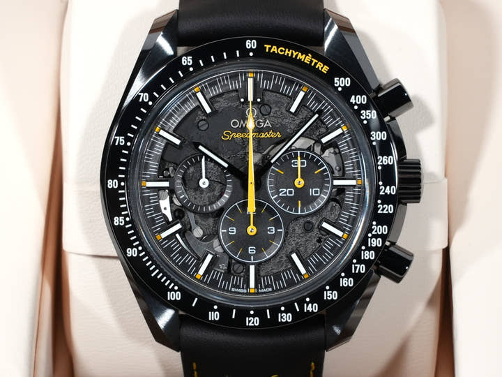 オメガ スピードマスター ダーク サイド オブ ザ ムーン クロノグラフ 44.25 MM Ref.311.92.44.30.01.001 ブラックセラミック スケルトン文字盤 未使用 42t4mi2t