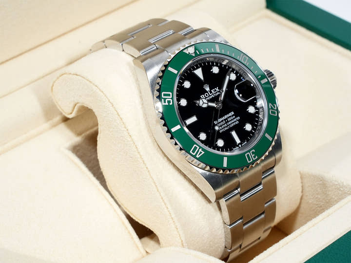 ロレックス サブマリーナー デイト Ref.126610LV ステンレススチール ブラック文字盤 中古 he2tvgd8