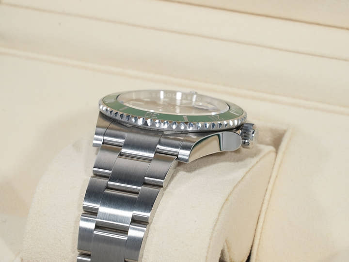 ロレックス サブマリーナー デイト Ref.126610LV ステンレススチール ブラック文字盤 中古 he2tvgd8