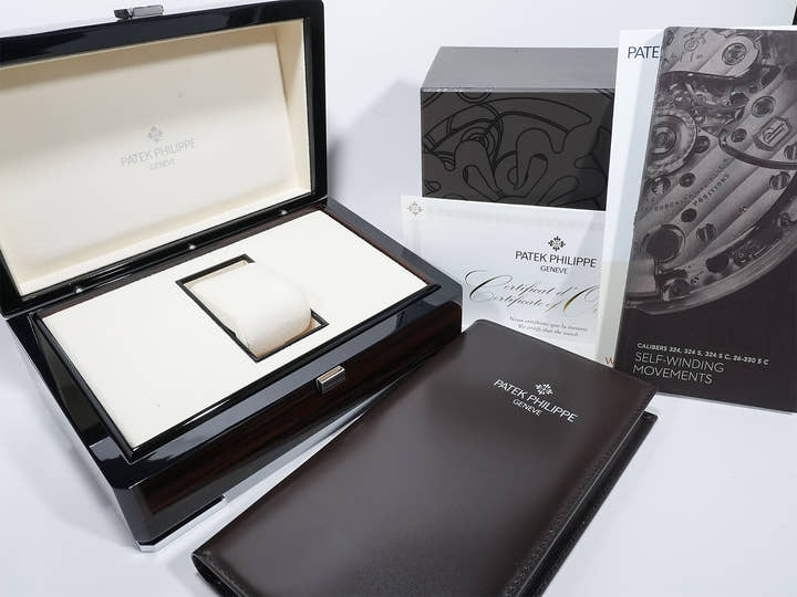 パテックフィリップ アクアノート Ref.5168G-010 ホワイトゴールド カーキグリーン文字盤 美中古 fsd8sgau