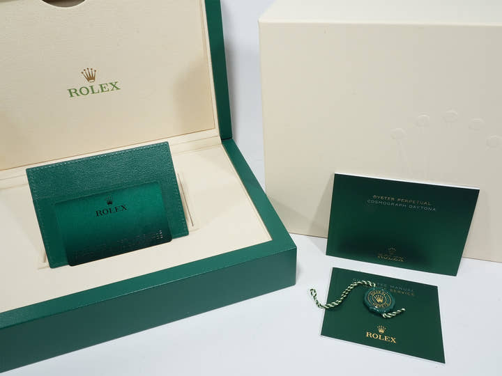 ロレックス デイトナ Ref.126506A プラチナ アイスブルーx11Pダイヤ文字盤 未使用 54gem3r2