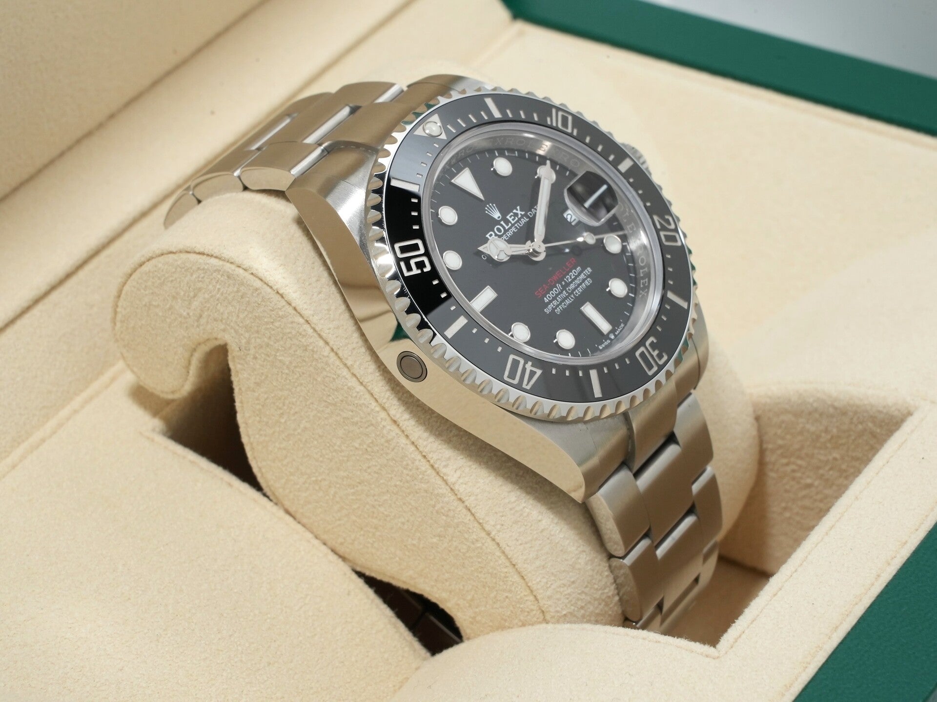 ロレックス シードゥエラー Ref.126600 ステンレススチール ブラック文字盤 美中古 3o945z9y