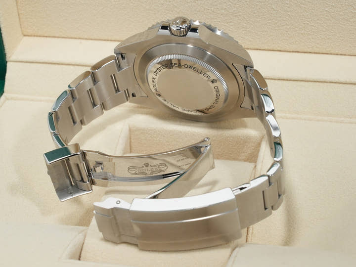 ロレックス シードゥエラー Ref.126600 ステンレススチール ブラック文字盤 美中古 3o945z9y