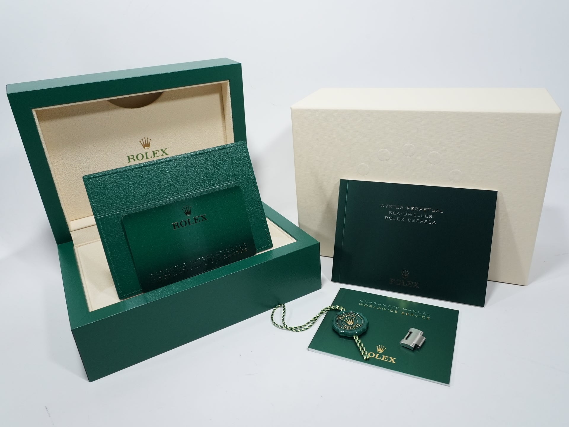 ロレックス シードゥエラー Ref.126600 ステンレススチール ブラック文字盤 美中古 3o945z9y