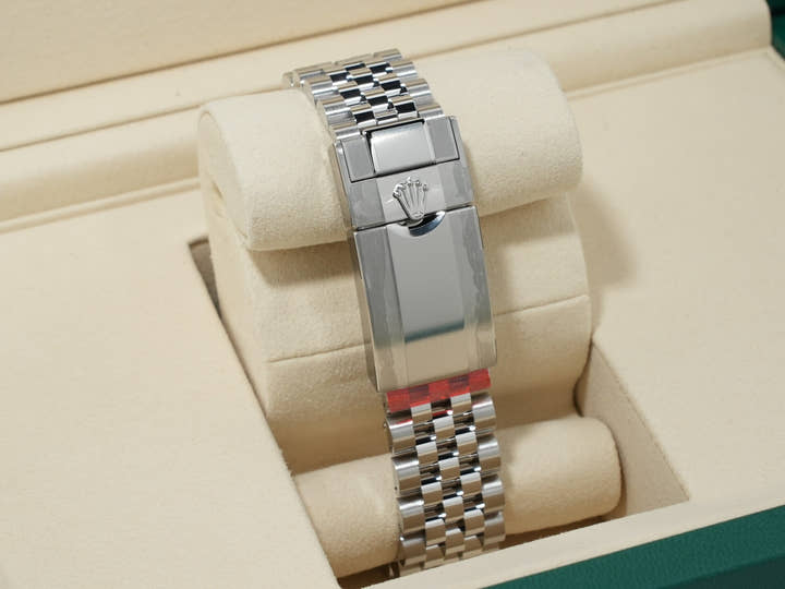 Rolex GMT-Master II Ref. 126710GRNR Stainless Steel Black Dial Jubilee Bracelet Unused drvj9qd4