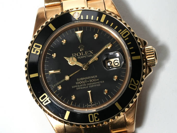 ロレックス サブマリーナー デイト Ref.16808 イエローゴールド ブラック文字盤 中古 hqfe79e7