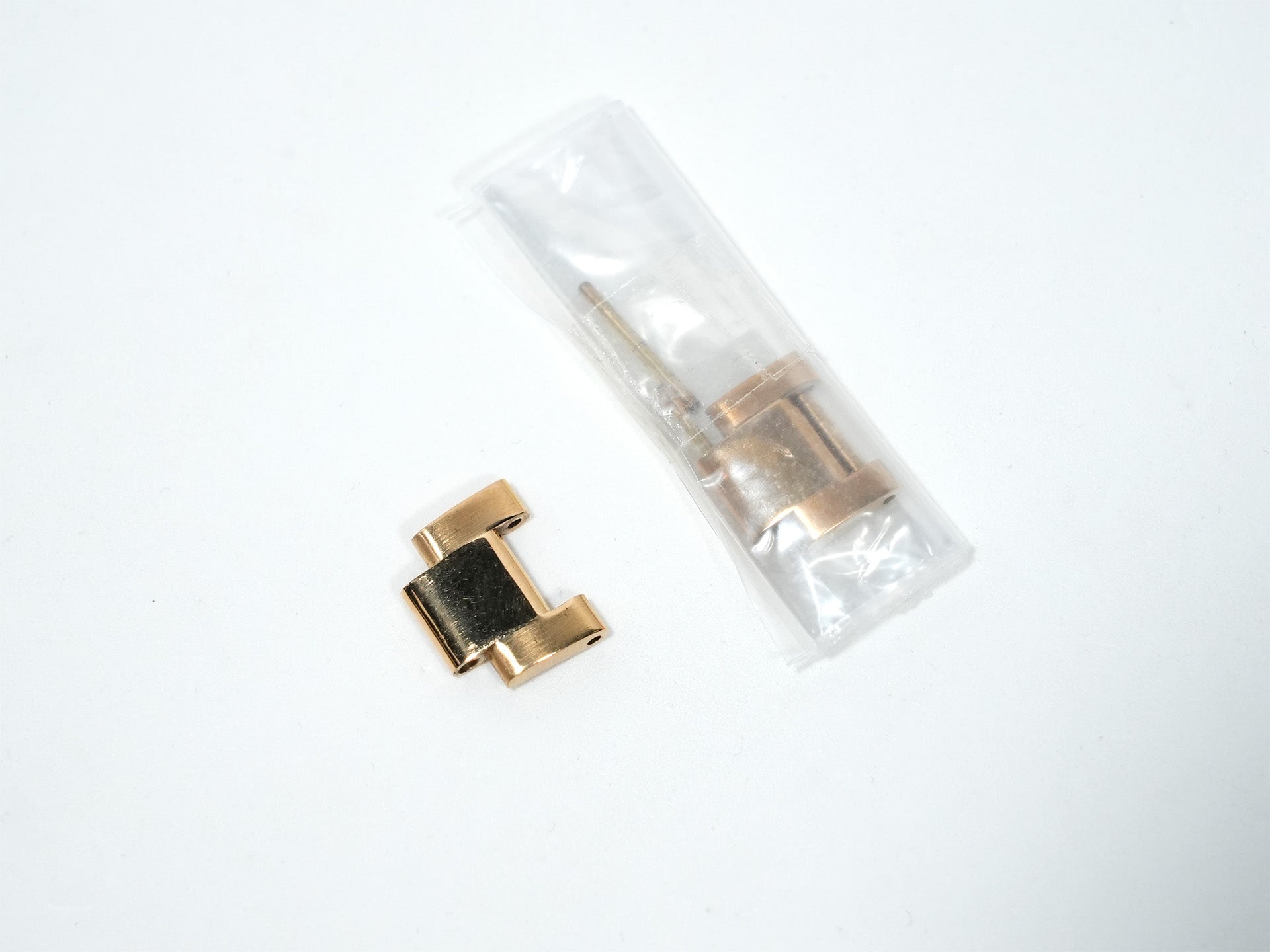 ロレックス サブマリーナー デイト Ref.16808 イエローゴールド ブラック文字盤 中古 hqfe79e7