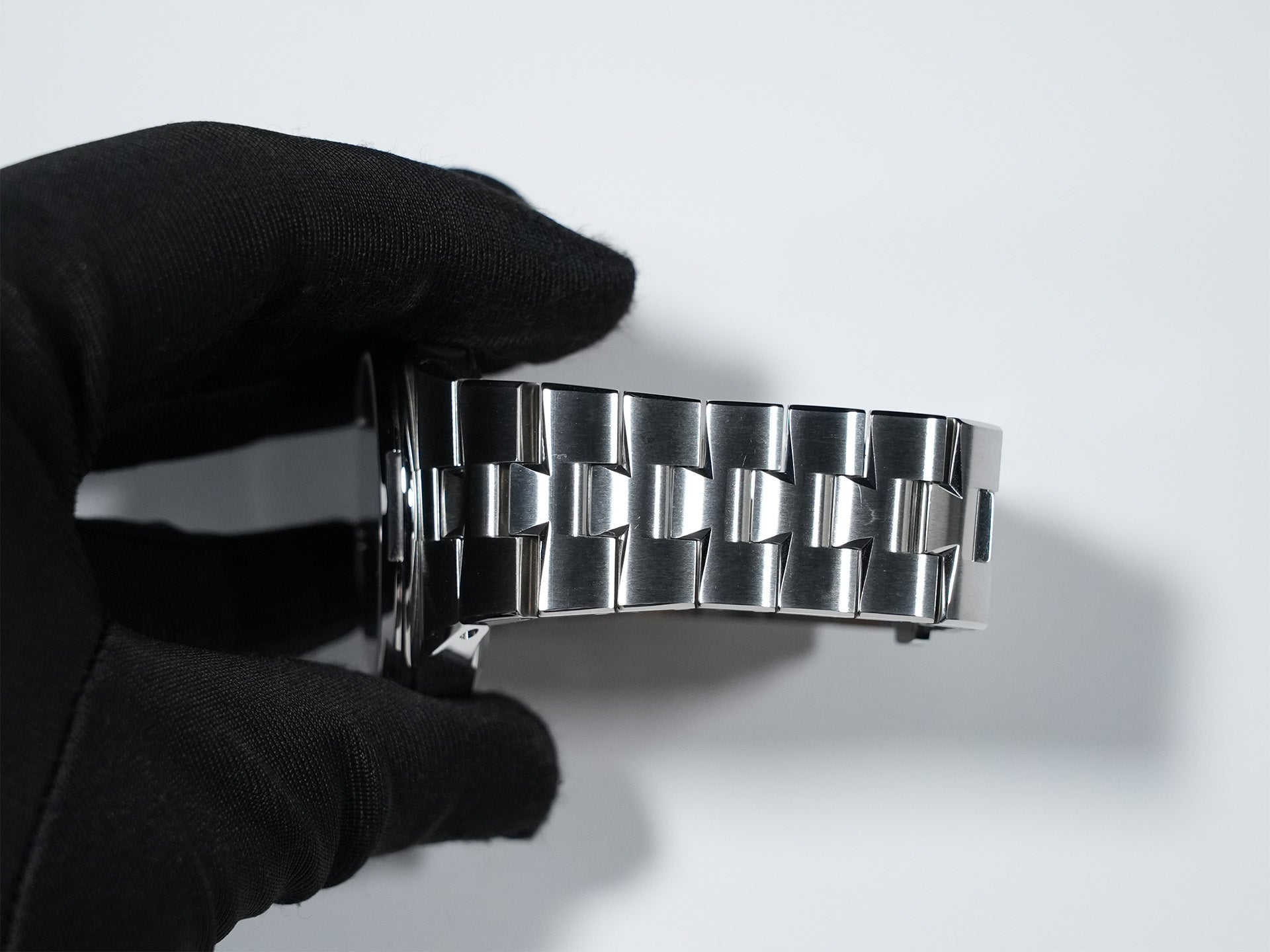 ヴァシュロンコンスタンタン オーヴァーシーズ Ref.4500V/110A-B483 ステンレススチール ブラック文字盤 美品 wjcw5v5a