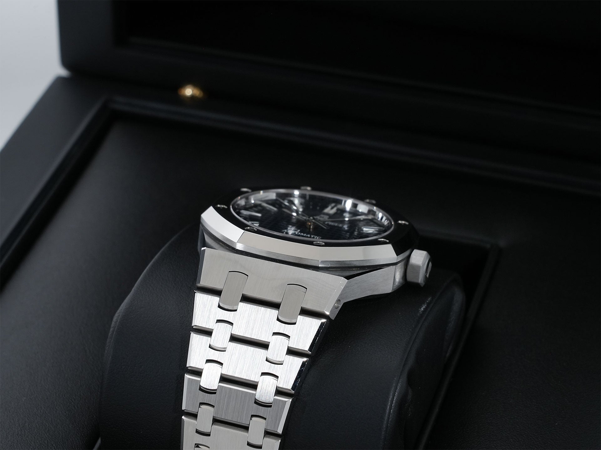 オーデマピゲ ロイヤルオーク Ref.15450ST.OO.1256ST.03 ステンレススチール ブルー文字盤 美中古 32t6bw3c