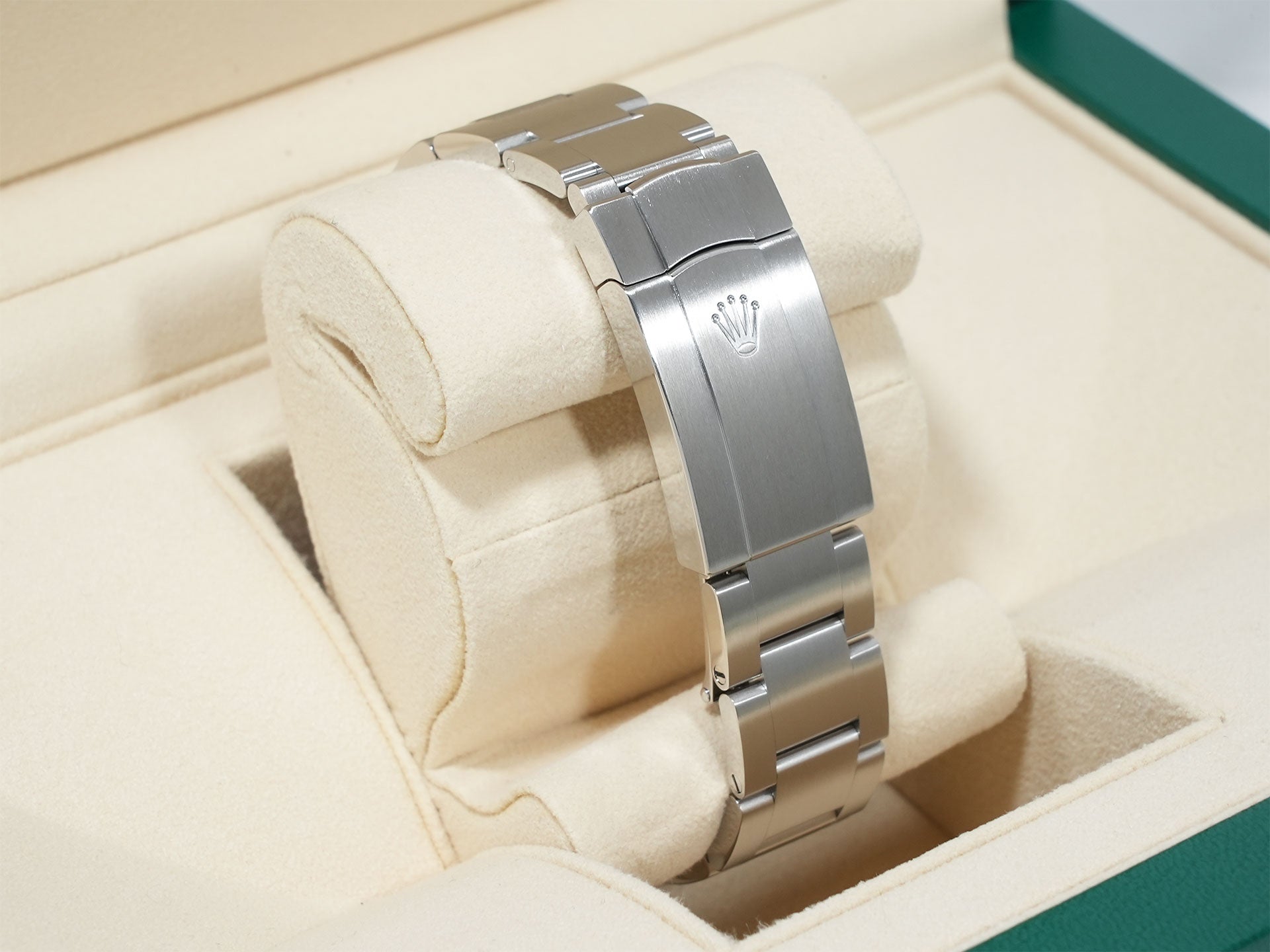 ロレックス オイスターパーペチュアル41 Ref.124300 ステンレススチール シルバー文字盤 極美品 tk6rcwty